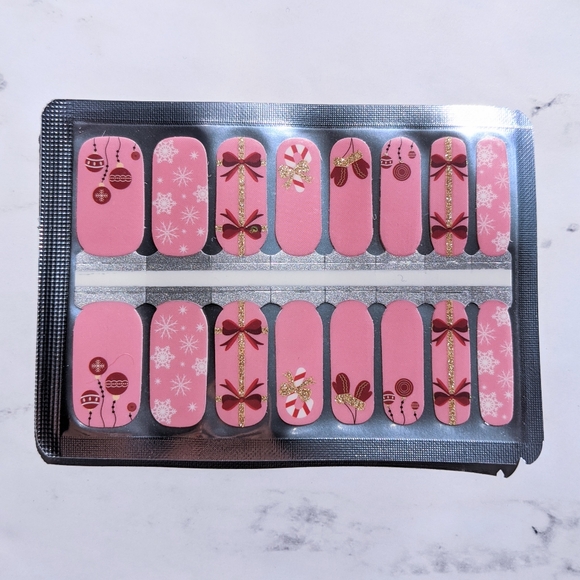 5 for $15 Nail Wraps- Sweet Tooth - Picture 1 of 3